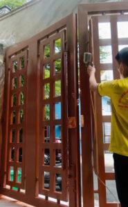thợ d-home 24h nhận sơn lại cứa cổng sắt tại tphcm