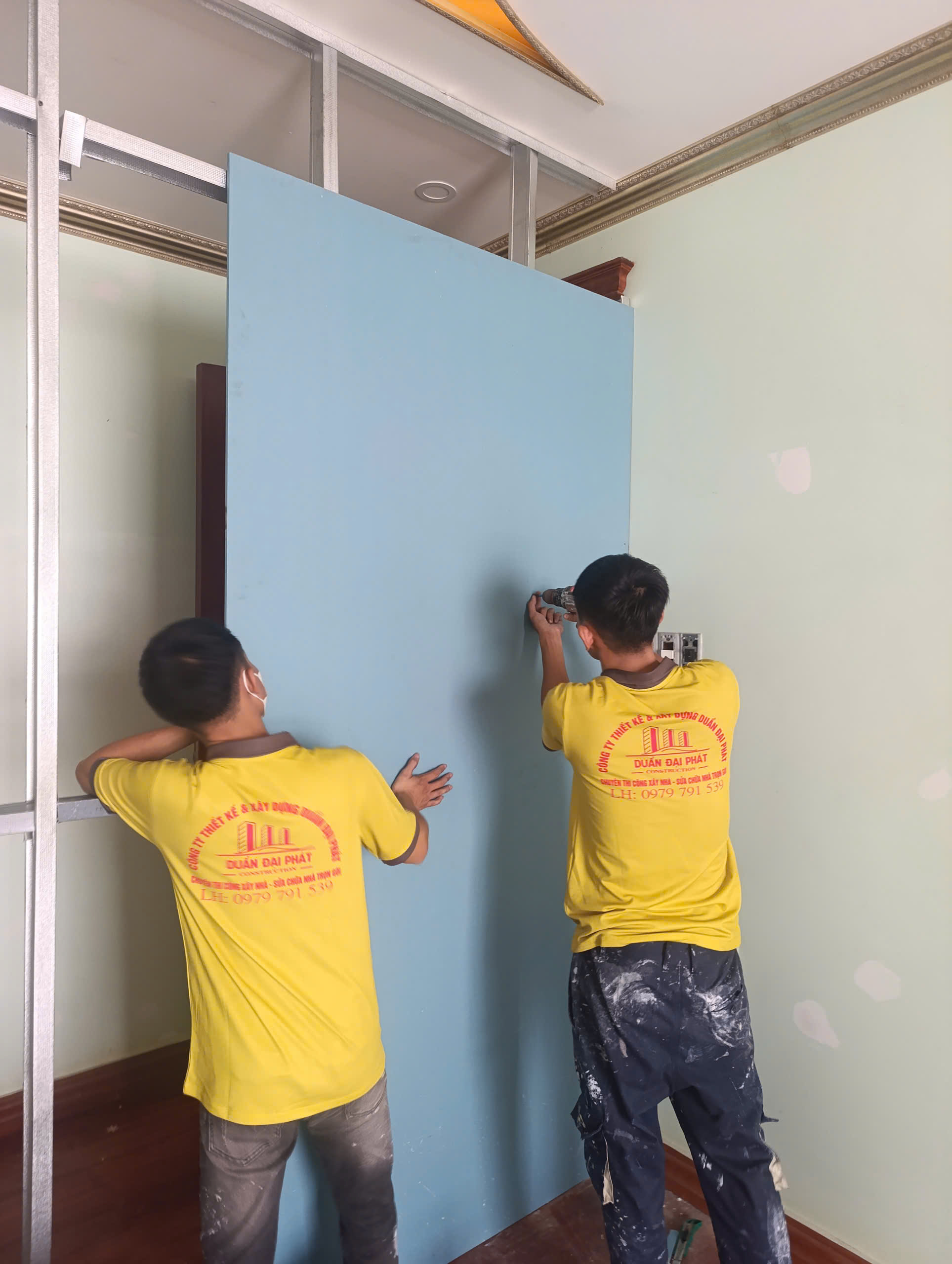 THI CÔNG VÁCH THẠCH CAO