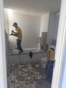 thợ d-home 24h đục phá cải tạo nhà vệ sinh cũ