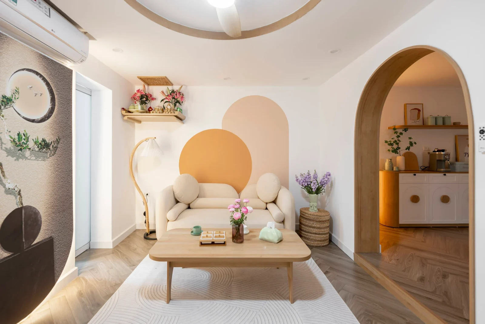 vẽ sơn trang trí điểm nhấn phòng khách tại tphcm