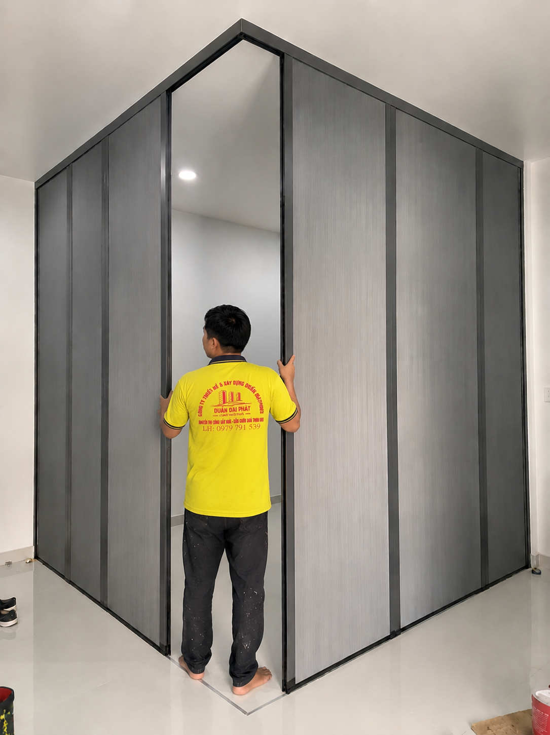 làm vách ngăn phòng rèm tổ ong
