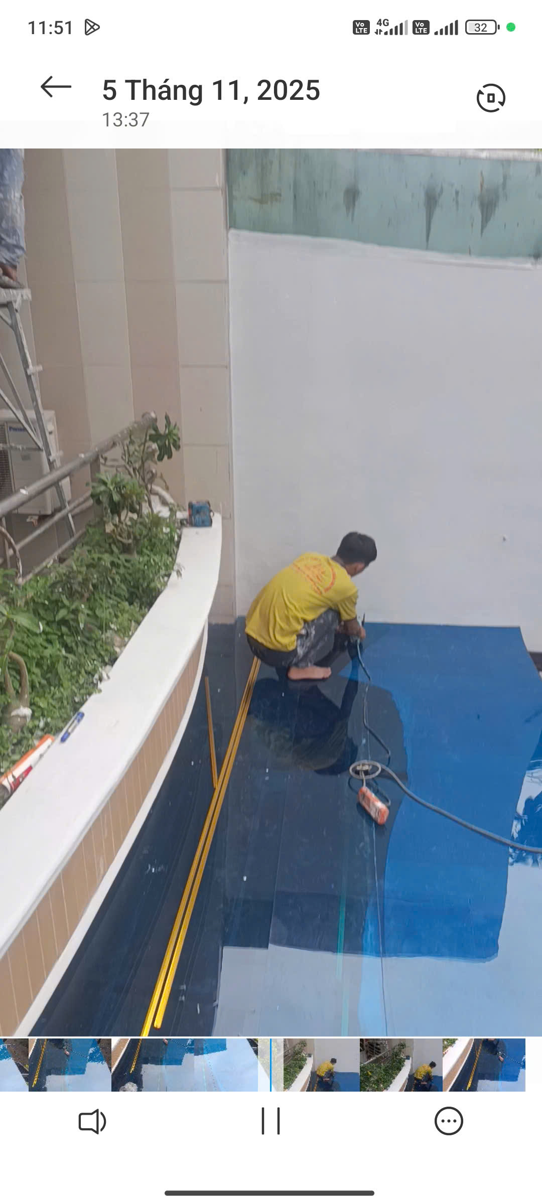 đặt mái hiên trước nhà